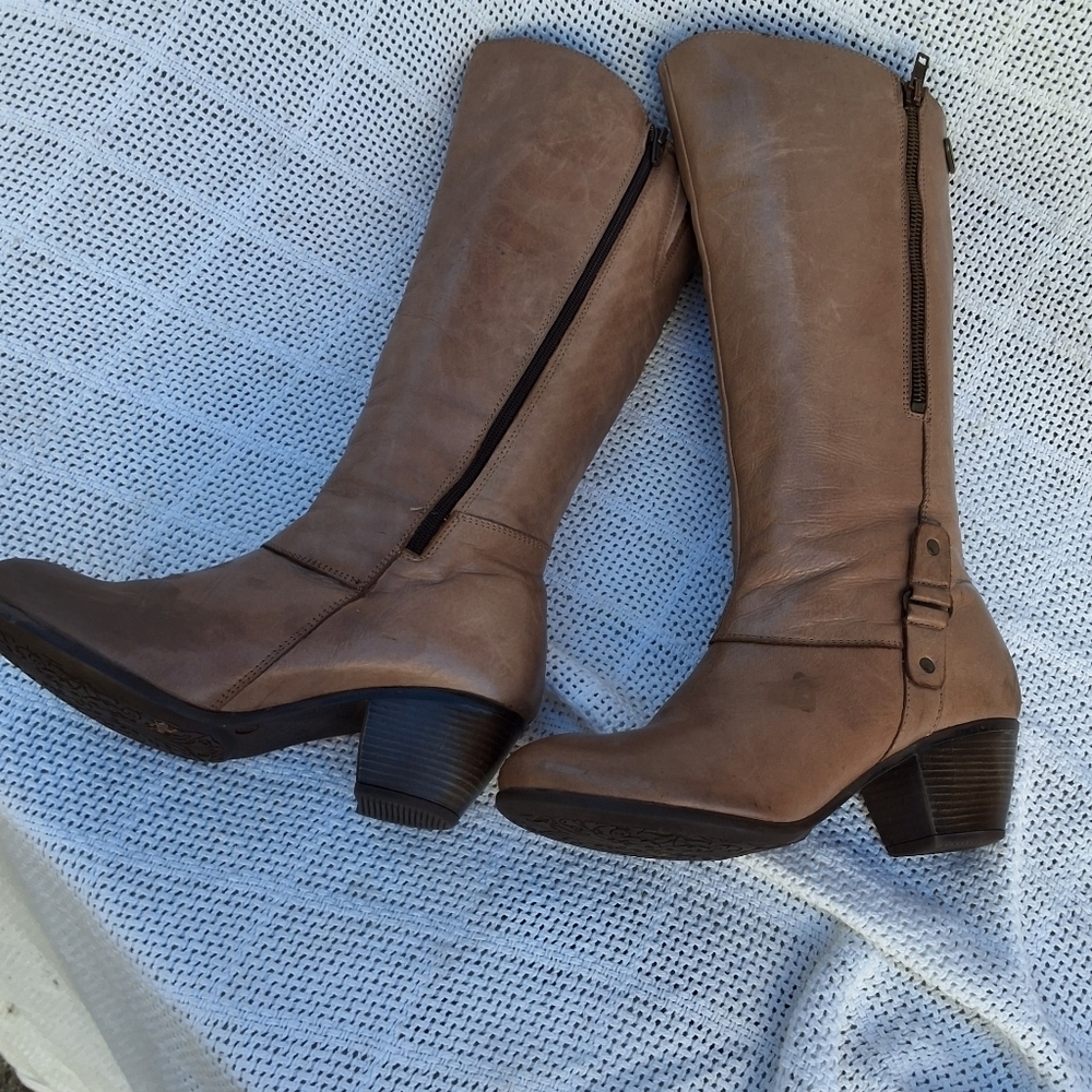 Eric Michael's Handcrafted leather boots 6.5- 7/37 - Picture 4 of 16